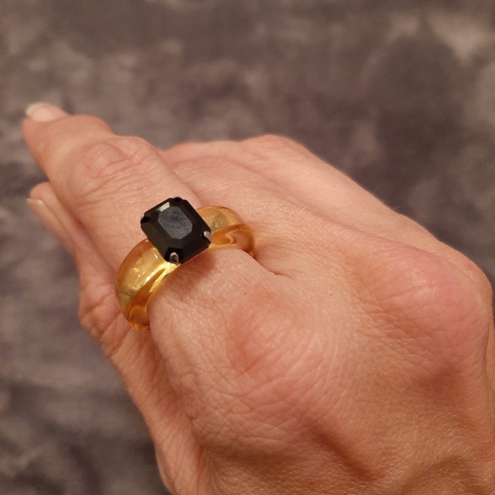 SIX Acrylic Rings 8/9 - Picture 7 of 9